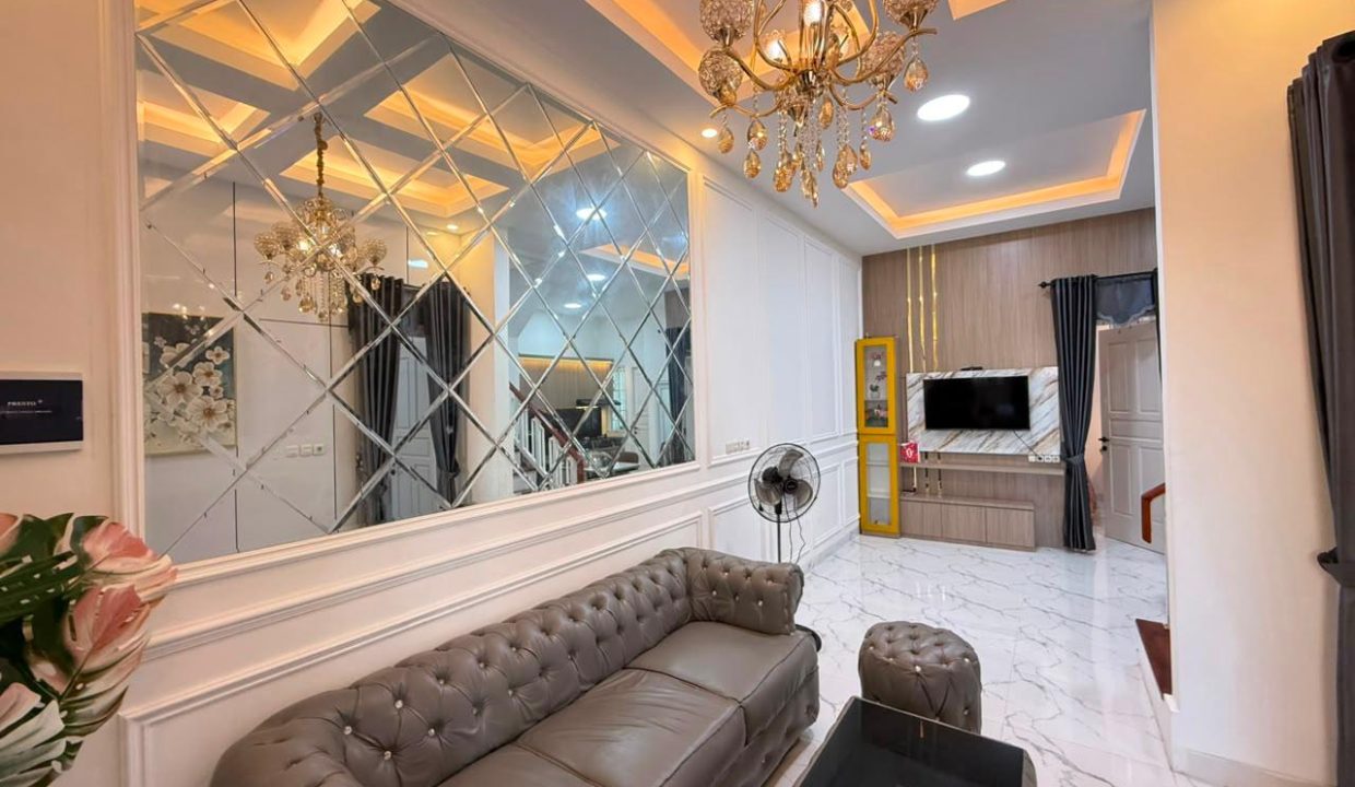 DIJUAL 3 UNIT RUMAH KARTIKA CENTER POINT PALEMBANG (22)