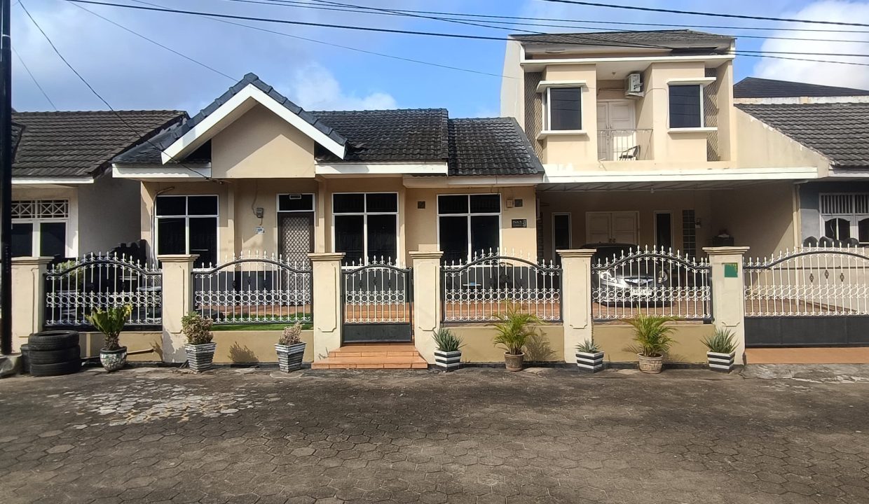 DIJUAL RUMAH DEKAT IGM KM 10 PALEMBANG (1,2)