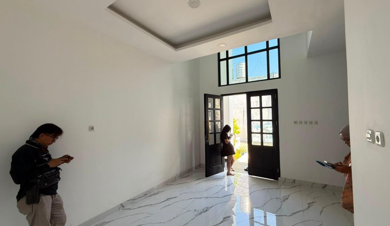 DIJUAL RUMAH D'LUXURY KARTIKA KAMBANG IWAK PALEMBANG (8)