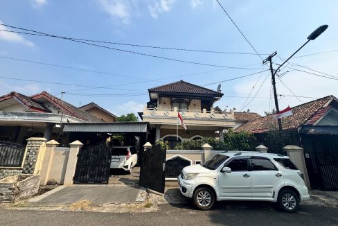DIJUAL RUMAH JALAN MASKAREBET PALEMBANG (0,4)