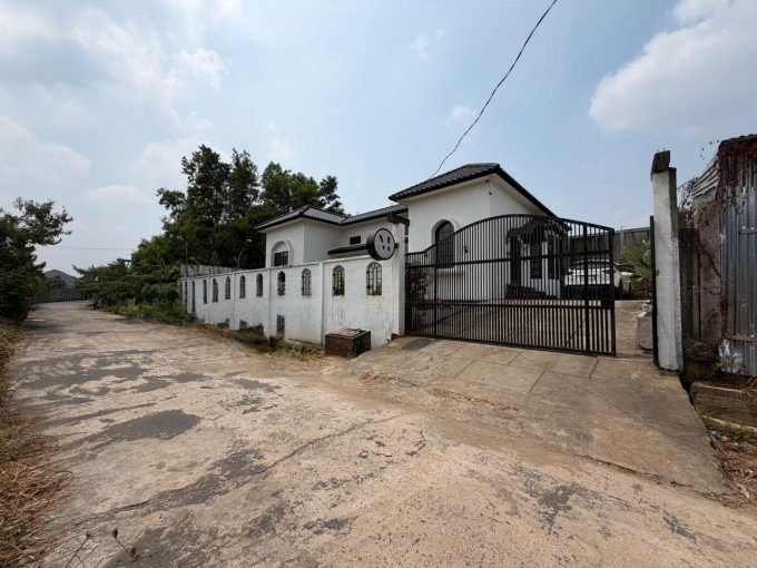 DIJUAL RUMAH KOMPLEK PERUMDA JALAN KOLONEL SULAIMAN AMIN PALEMBANG