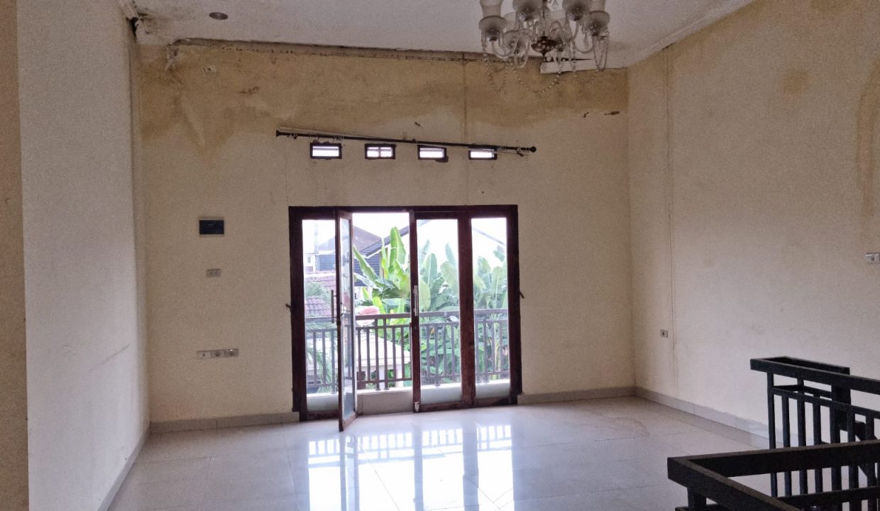 DIJUAL RUMAH KOMPLEK SENANG HATI (13)