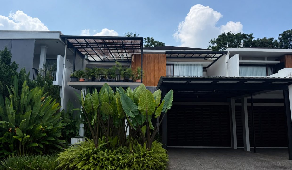 DIJUAL RUMAH MEWAH ORCHARD PARK PALEMBANG (0,2)