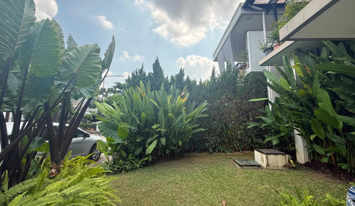 DIJUAL RUMAH MEWAH ORCHARD PARK PALEMBANG (23)