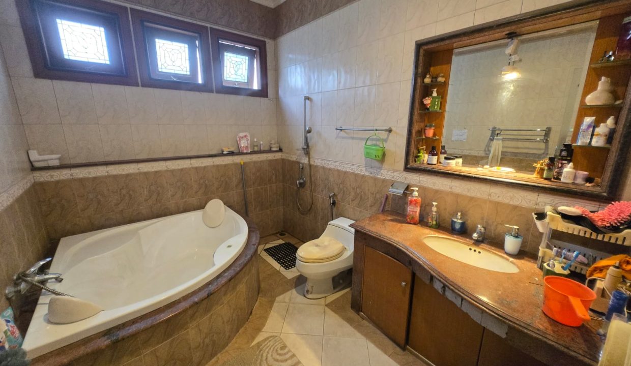 DIJUAL RUMAH MEWAH RESIDEN ABDUL ROZAK PALEMBANG (10)