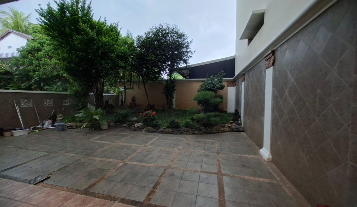 DIJUAL RUMAH MEWAH RESIDEN ABDUL ROZAK PALEMBANG (11)