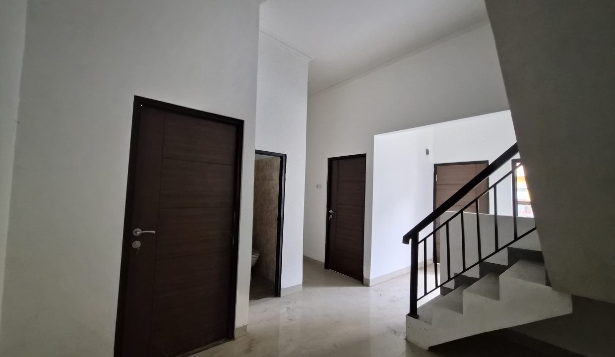 DIJUAL TOWNHOUSE SEGARAN 9 ILIR PALEMBANG (3)