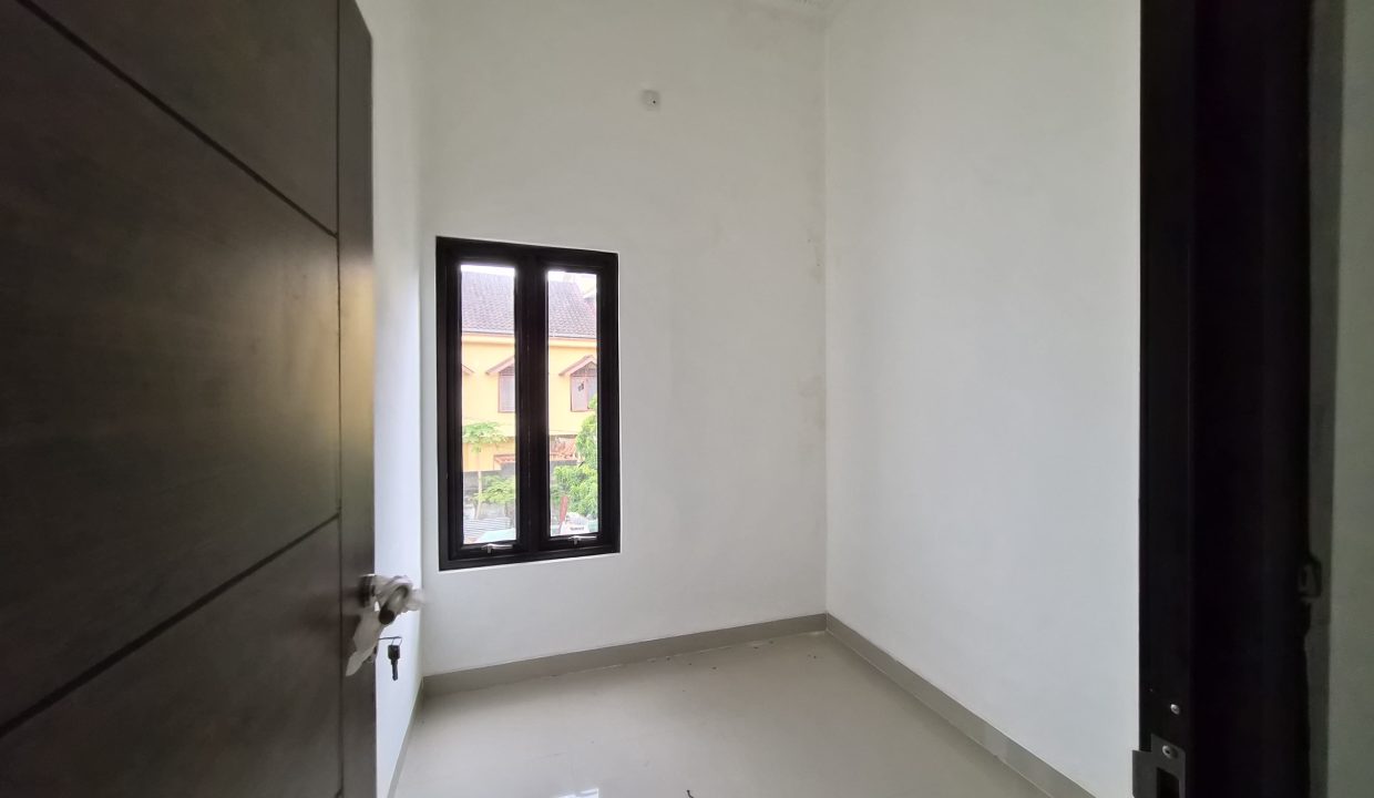 DIJUAL TOWNHOUSE SEGARAN 9 ILIR PALEMBANG (3)