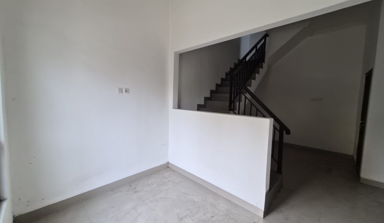 DIJUAL TOWNHOUSE SEGARAN 9 ILIR PALEMBANG (4)