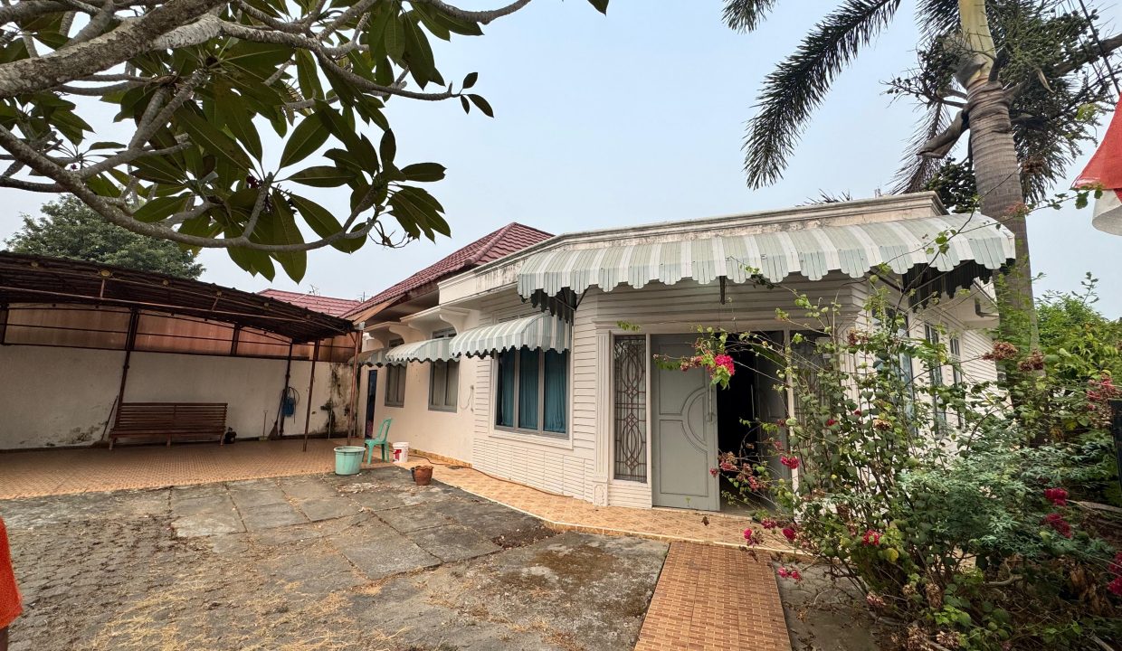 DIJUAL RUMAH HOOK JALAN YAYASAN 2 PALEMBANG (1)