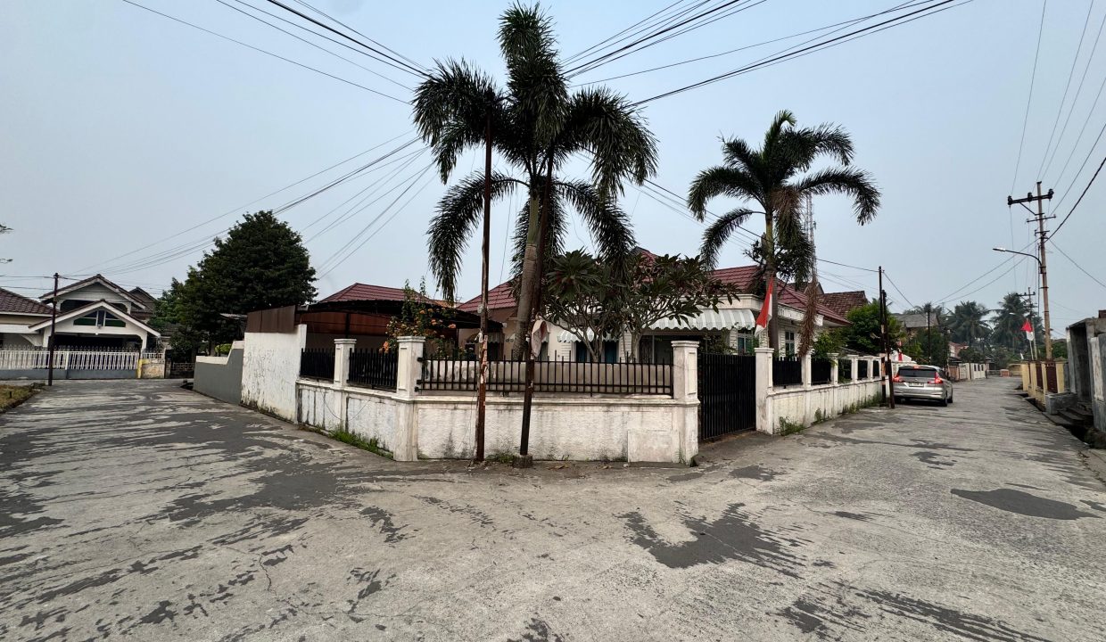 DIJUAL RUMAH HOOK JALAN YAYASAN 2 PALEMBANG (5)
