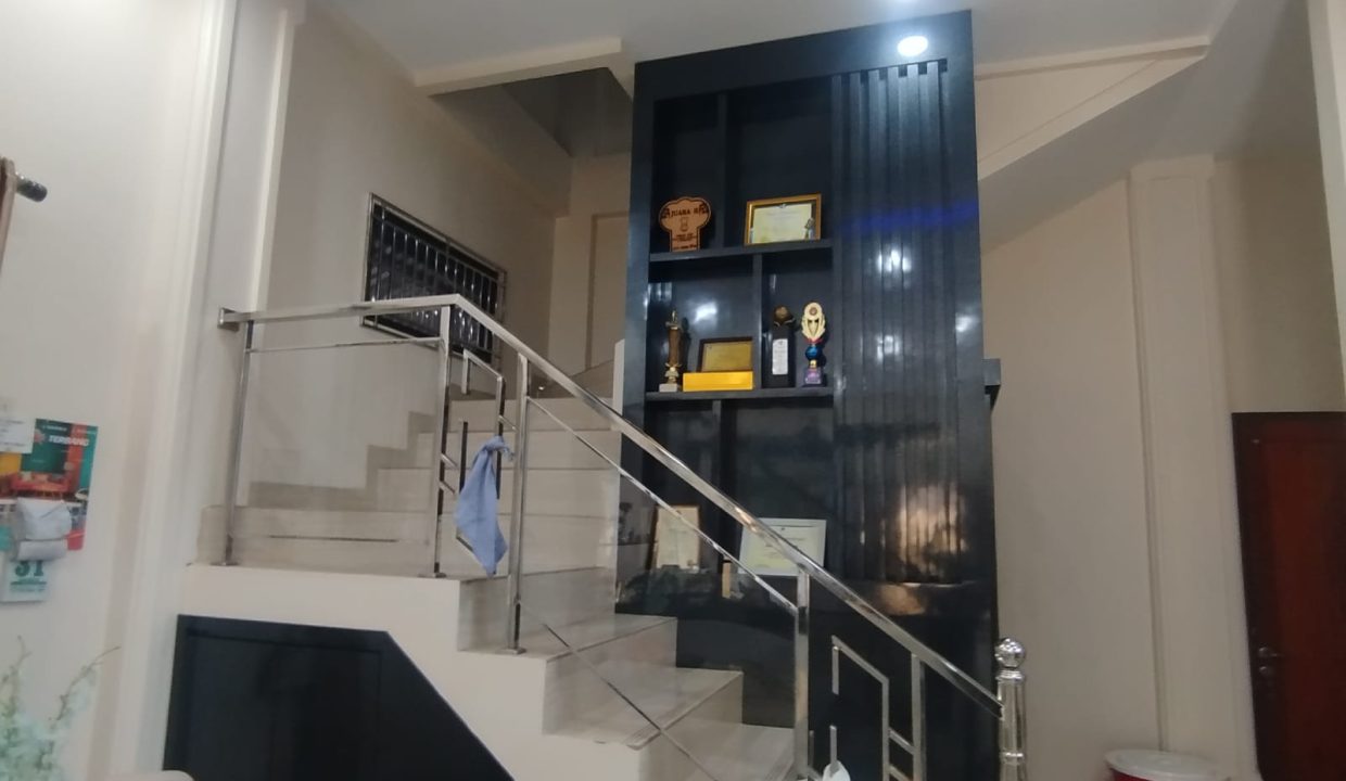 DIJUAL RUMAH MEWAH PUNCAK SEKUNING PALEMBANG (6)