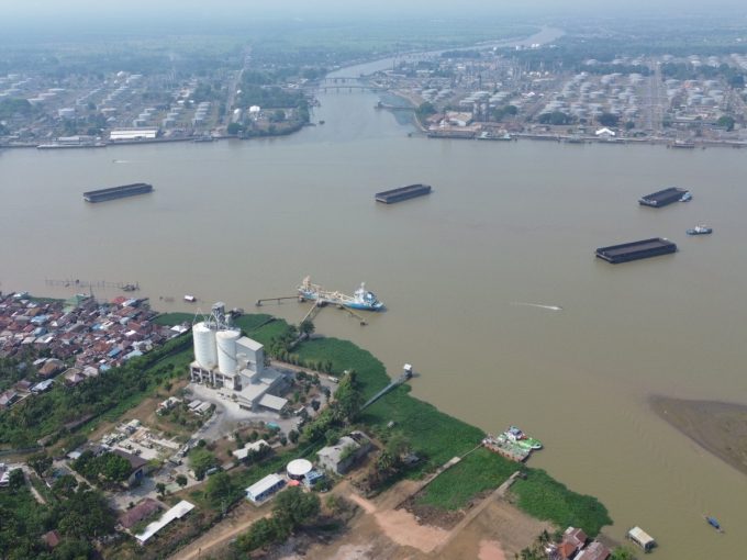 LAHAN MAY ZEN BIBIR SUNGAI MUSI PALEMBANG