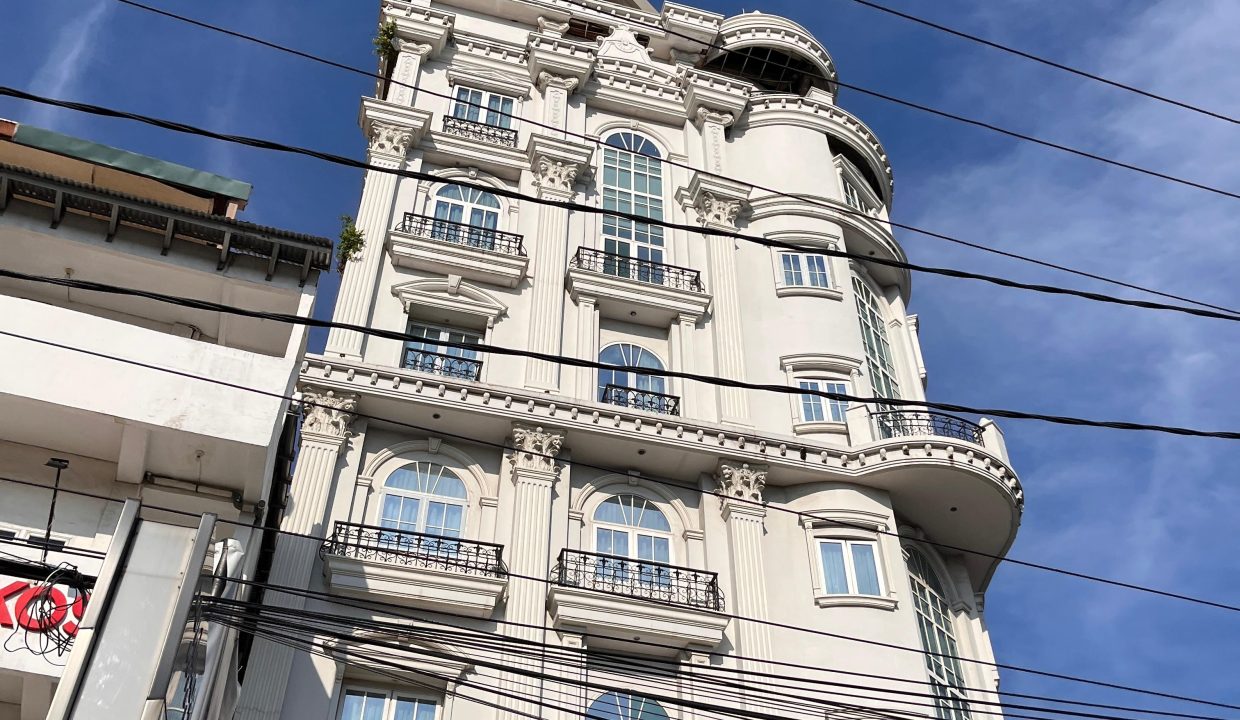 DIJUAL HOTEL LUMINOR (1,2)