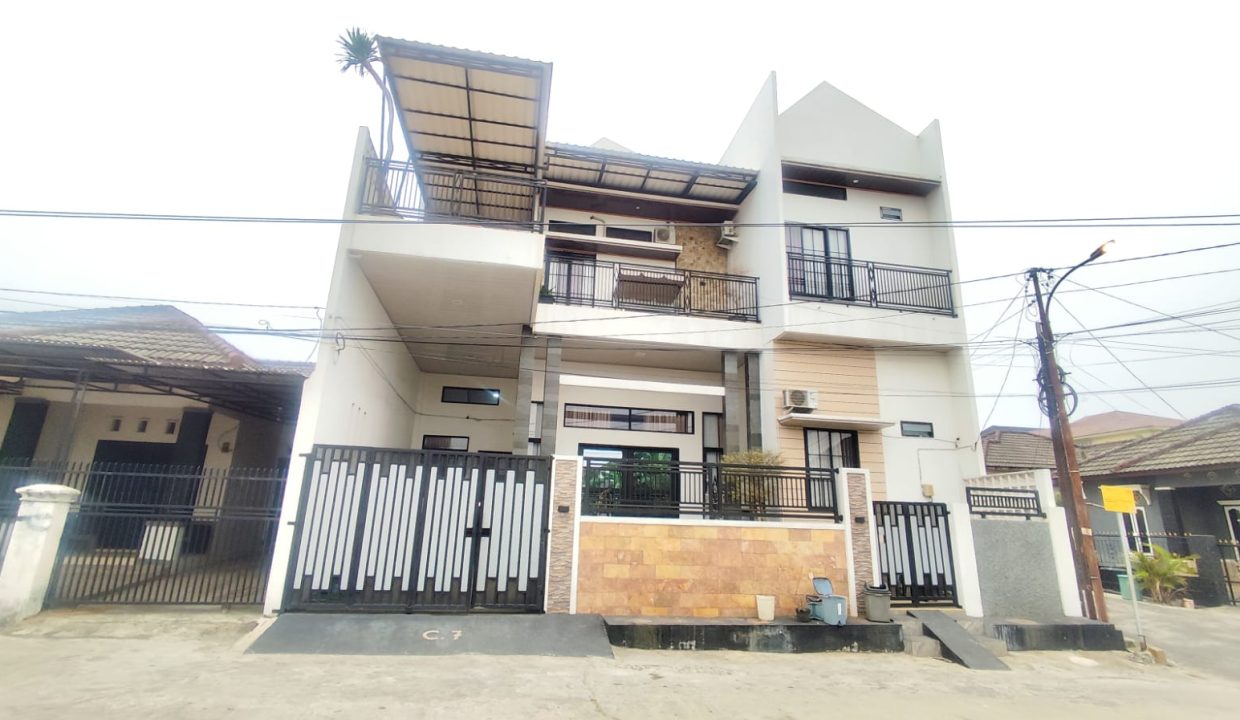 DIJUAL RUMAH MEWAH PERINDUSTRIAN KM 7 PALEMBANG (1)