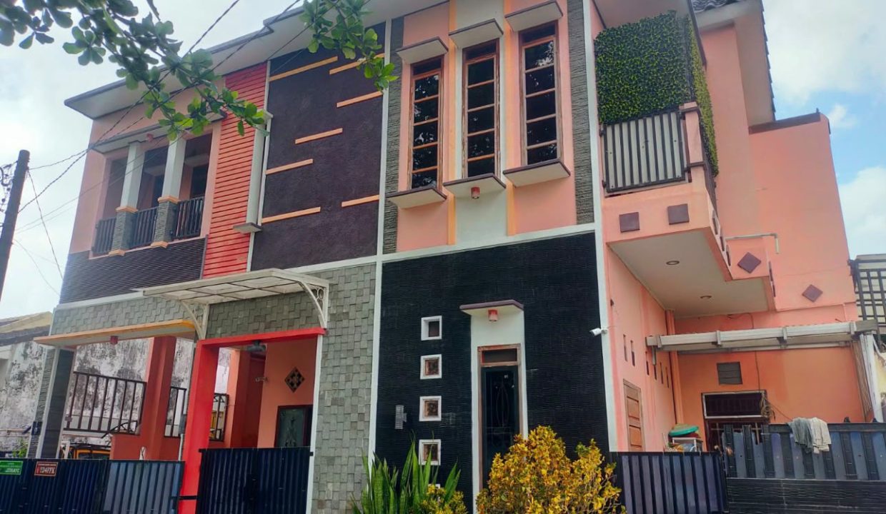 RUMAH KOMPLEK ARAFURU LEMBANG PALEMBANG (1)